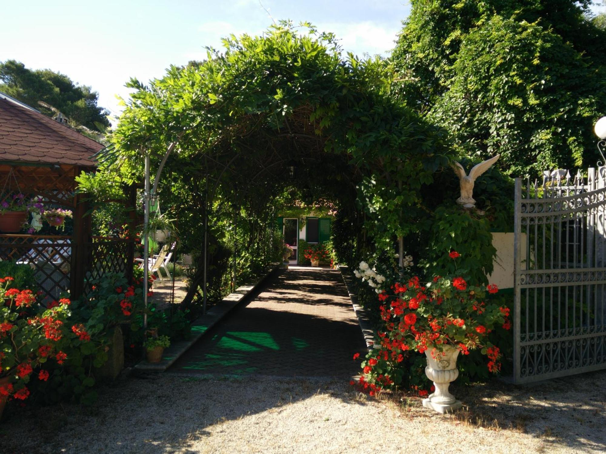 Residenza Villa I Nidi Santa Caterina  Exteriér fotografie
